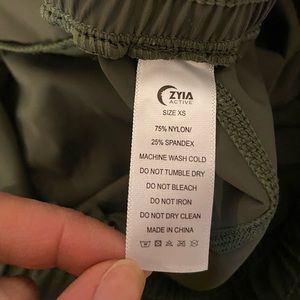 Zyia everywhere pants